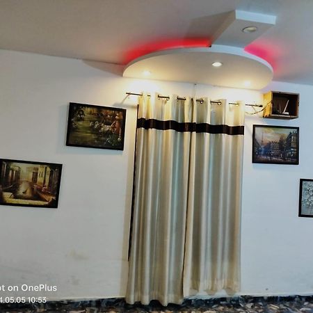 Hotel Janvi Palace เดลี ภายนอก รูปภาพ