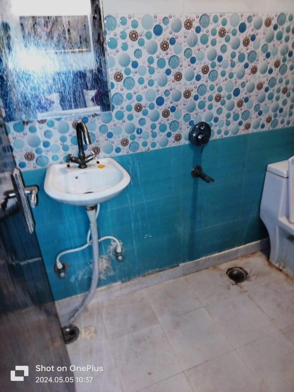 Hotel Janvi Palace เดลี ภายนอก รูปภาพ